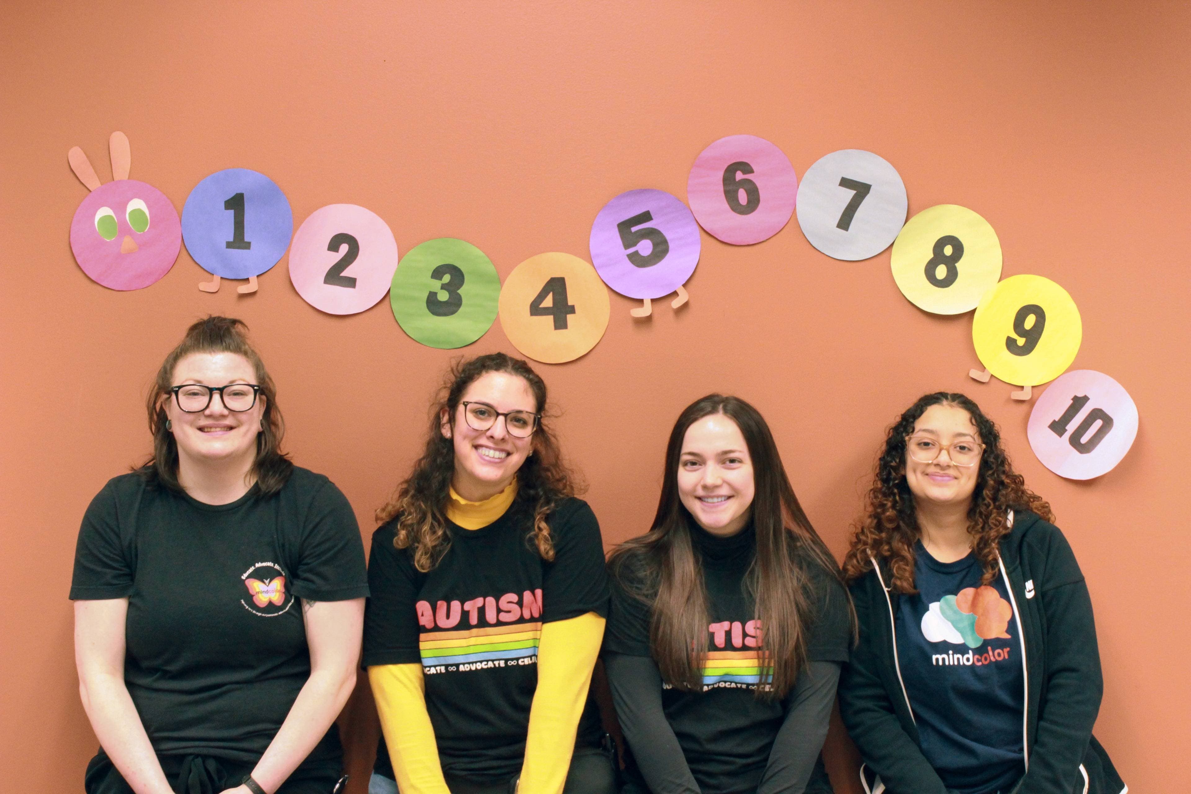 Professional Mindcolor staff working together in clinical setting