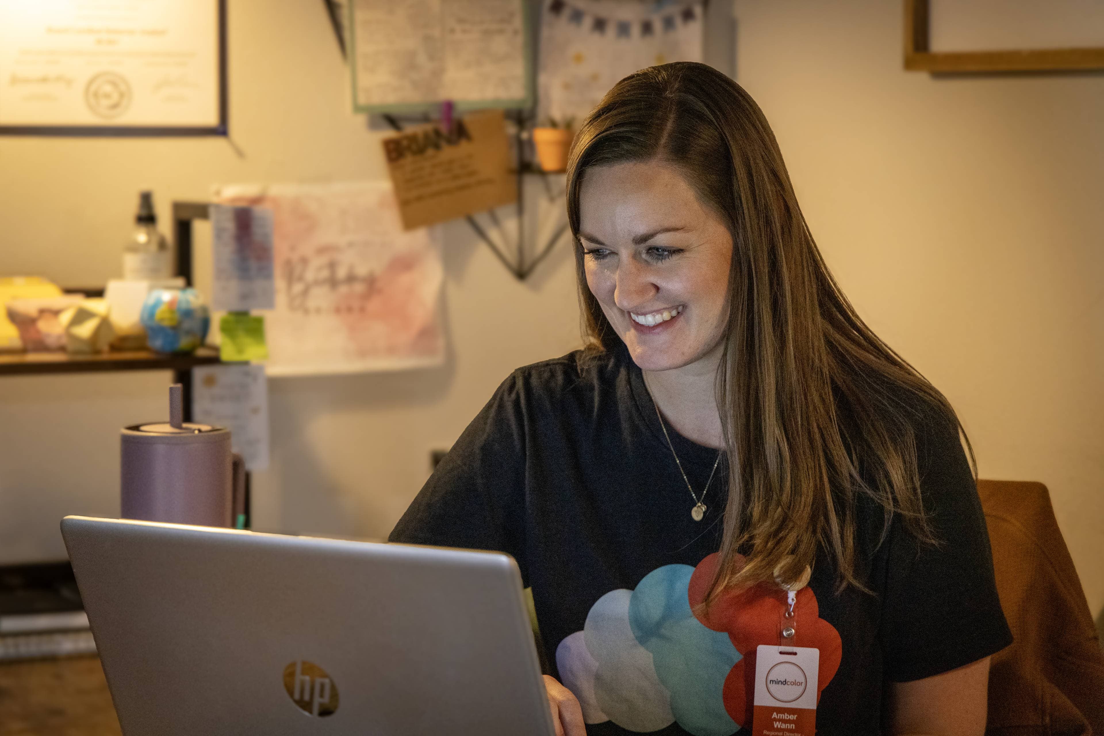 Mindcolor employees in welcoming, professional environment